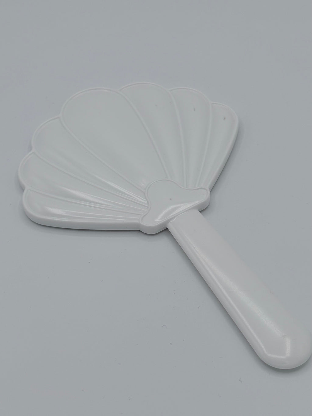 White Shell Hand Mirror