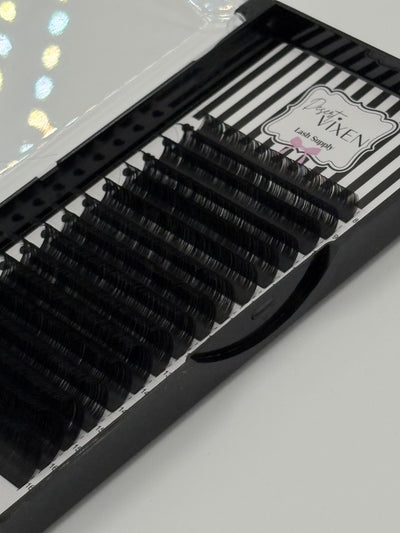 The Softest Lashes You'll Ever Fan — Mega Volume Matte Cashmere .03 | CC & D Curl | 16 Row Mixed Lengths