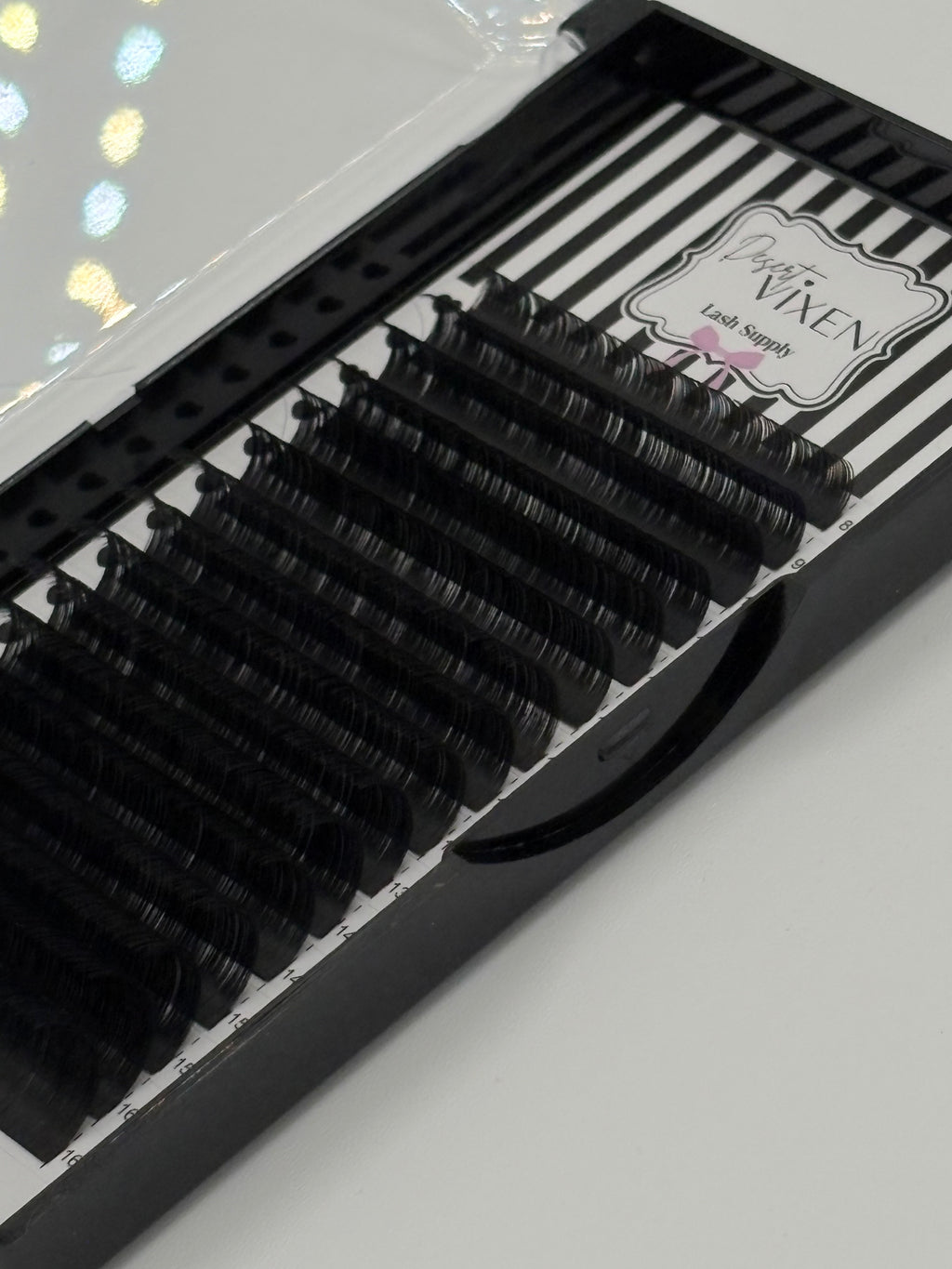 The Softest Lashes You'll Ever Touch — Mega Volume Matte Cashmere .03 | CC & D Curl | Single Lengths 16 Row